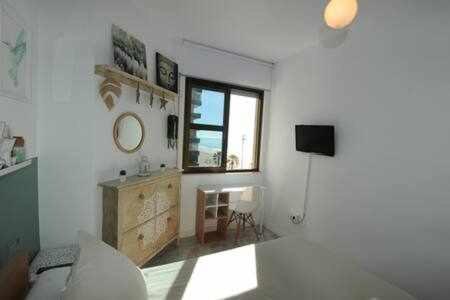 Encantador Apartamento Frente A La Playa Victoria Apartment กาดิซ ภายนอก รูปภาพ