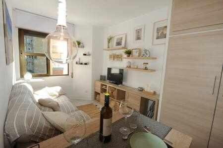 Encantador Apartamento Frente A La Playa Victoria Apartment กาดิซ ภายนอก รูปภาพ